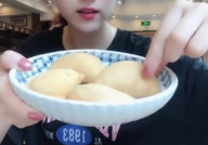 油炸冰淇淋小姐姐,创意美食新潮流